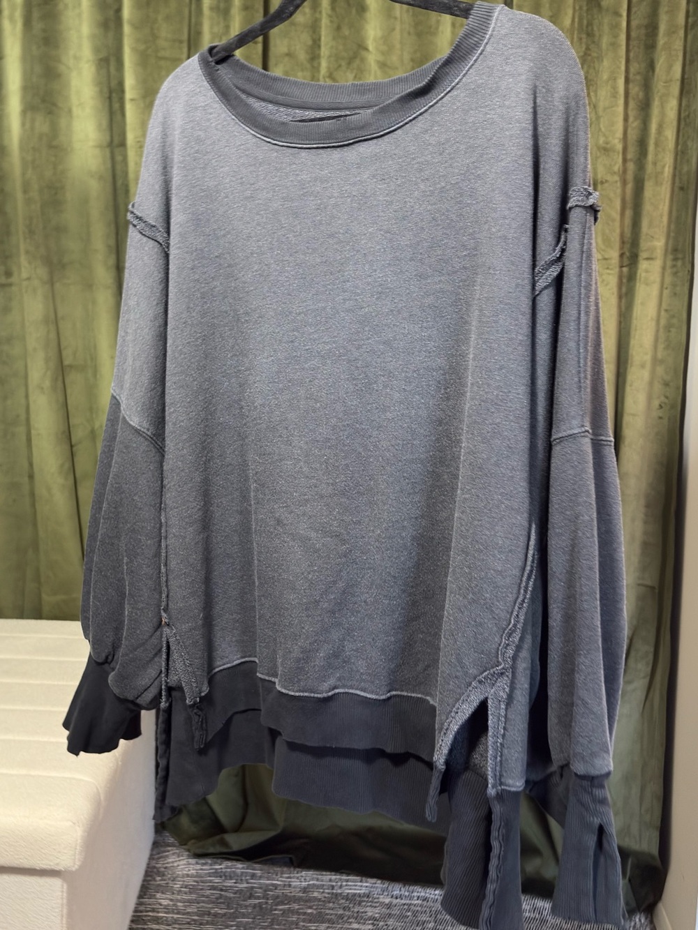 Free People We The Free Camden Pullover Oversized Charcoal Grey Sweatshirt L - Picture 3 of 8